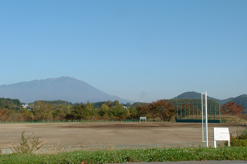 御所大橋運動場