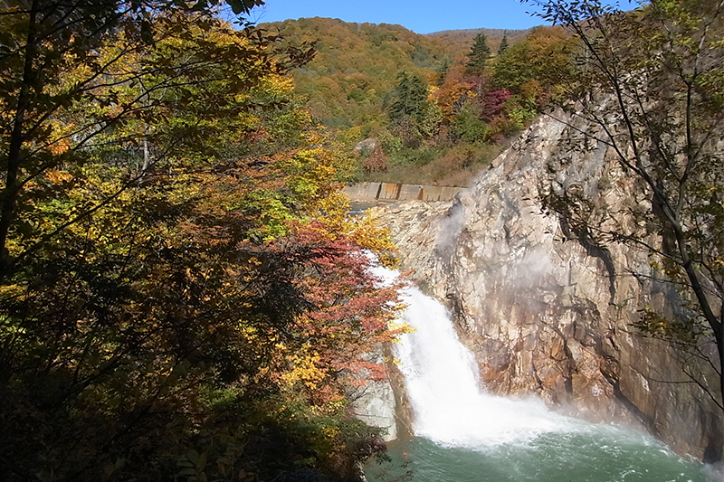 滝ノ上温泉 鳥越の滝